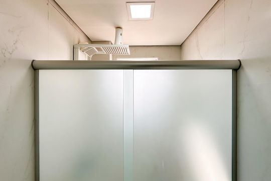 Banheiro Social de apartamento à venda com 2 quartos, 62m² em Suísso, São Bernardo do Campo