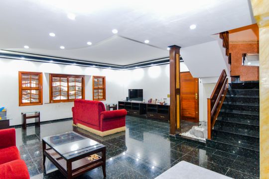 Casa à venda com 4 quartos, 389m² em Parque Renato Maia, Guarulhos