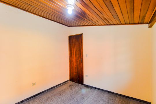 Edícula de casa à venda com 4 quartos, 389m² em Parque Renato Maia, Guarulhos