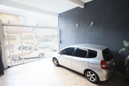 Garagem de casa à venda com 3 quartos, 198m² em Santo Antônio, Osasco