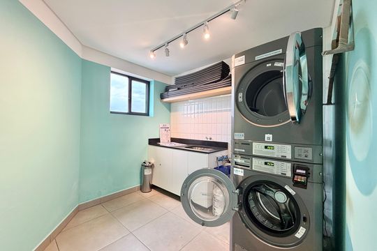 Área de serviço de apartamento para alugar com 3 quartos, 74m² em Tarumã, Pinhais