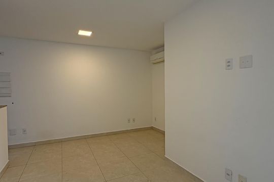 Sala de apartamento para alugar com 2 quartos, 62m² em Ponta da Praia, Santos