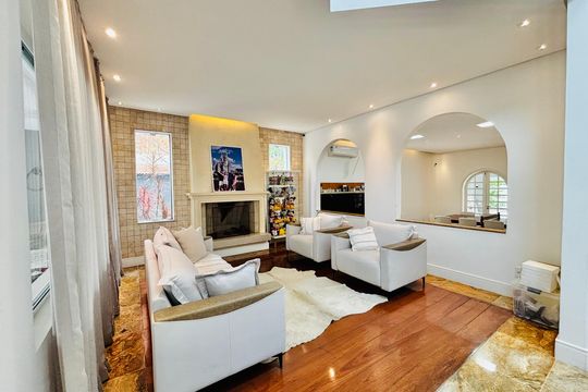 Sala 1 de casa de condomínio à venda com 5 quartos, 630m² em Alphaville Residencial Dois, Barueri