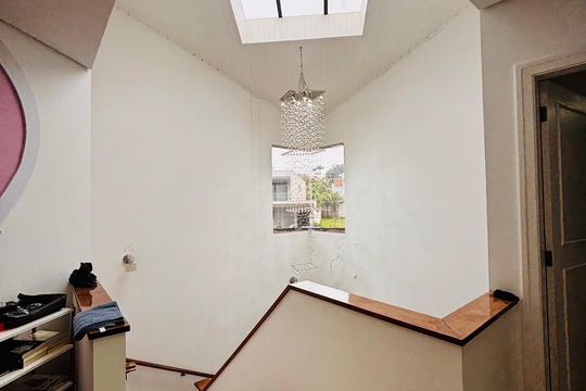 Escada de casa de condomínio à venda com 5 quartos, 630m² em Alphaville Residencial Dois, Barueri