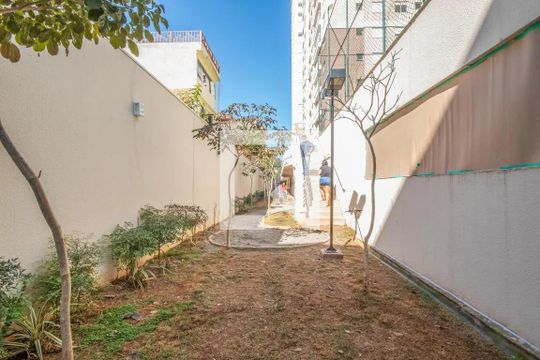 Área externa de apartamento para alugar com 2 quartos, 48m² em Jardim Roberto, Osasco