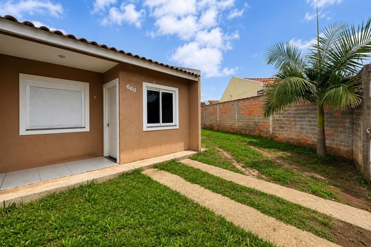 Garagem de casa para alugar com 2 quartos, 45m² em Jardim Betânia, Cachoeirinha