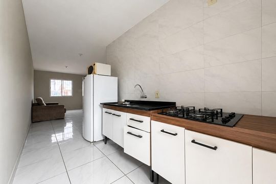 Cozinha de casa para alugar com 2 quartos, 45m² em Jardim Betânia, Cachoeirinha