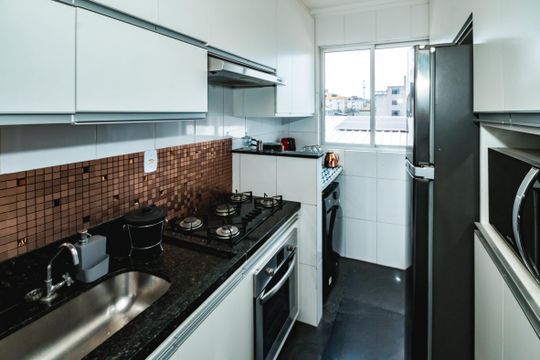 Cozinha de apartamento à venda com 3 quartos, 66m² em Vila Jardim Leblon, Belo Horizonte