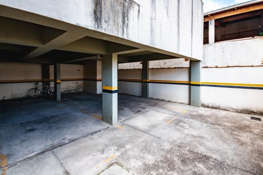 Garagem de apartamento à venda com 3 quartos, 66m² em Vila Jardim Leblon, Belo Horizonte