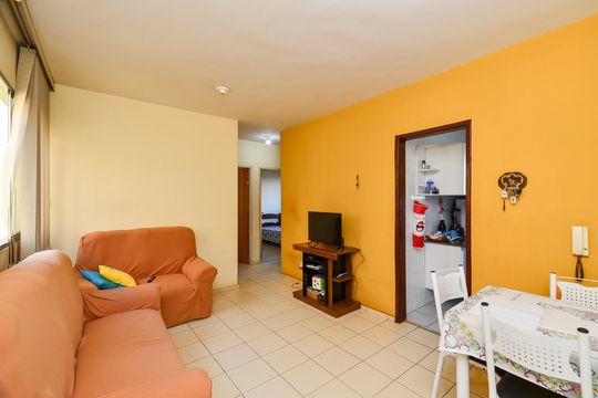 Sala de apartamento à venda com 3 quartos, 55m² em Monsenhor Messias, Belo Horizonte