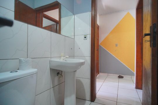 Banheiro de casa para alugar com 2 quartos, 62m² em Fazenda São Borja, São Leopoldo