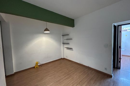 Sala de apartamento para alugar com 2 quartos, 50m² em Realengo, Rio de Janeiro