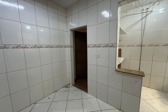 Cozinha de apartamento para alugar com 2 quartos, 50m² em Realengo, Rio de Janeiro