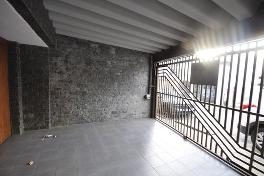 Garagem de casa à venda com 3 quartos, 138m² em Vila Isolina Mazzei, São Paulo