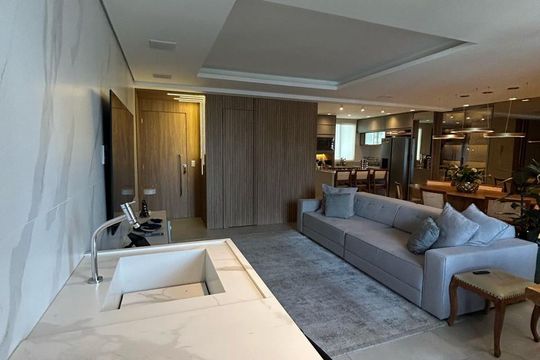 Apartamento à venda com 4 quartos, 134m² em Serra, Belo Horizonte