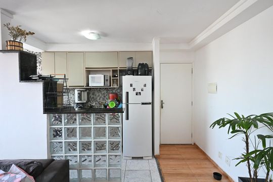 Cozinha de apartamento para alugar com 2 quartos, 47m² em Jardim Mitsutani, São Paulo