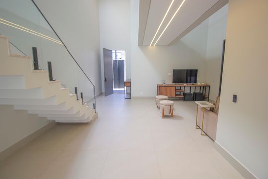 Casa à venda com 4 quartos, 322m² em Guara, Brasília
