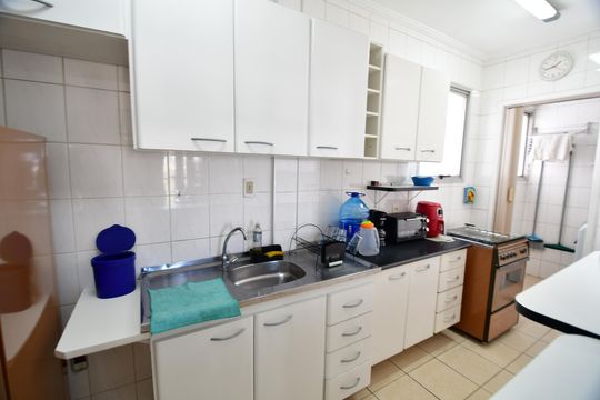 Cozinha de apartamento para alugar com 1 quarto, 60m² em Centro, Campinas