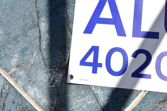 Placa de apartamento para alugar com 1 quarto, 60m² em Centro, Campinas