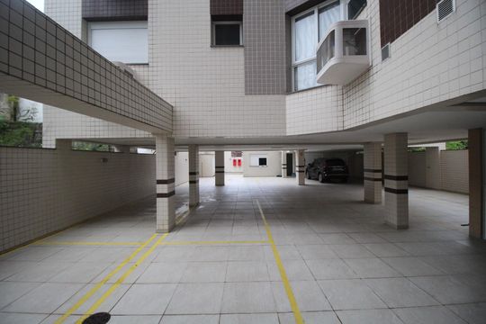 Garagem de apartamento à venda com 2 quartos, 63m² em Bom Jesus, Porto Alegre