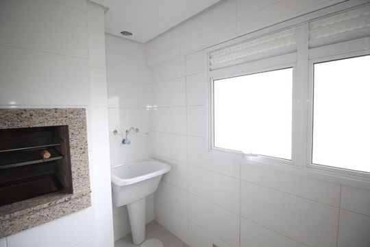 Área de Serviço de apartamento à venda com 2 quartos, 63m² em Bom Jesus, Porto Alegre
