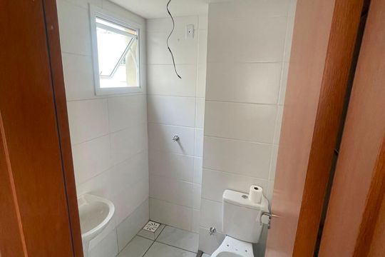 Banheiro de apartamento para alugar com 1 quarto, 30m² em Aparecida, Alvorada