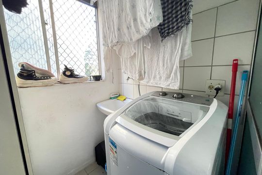 Área de Serviço de apartamento para alugar com 2 quartos, 66m² em Conjunto Promorar Raposo Tavares, São Paulo