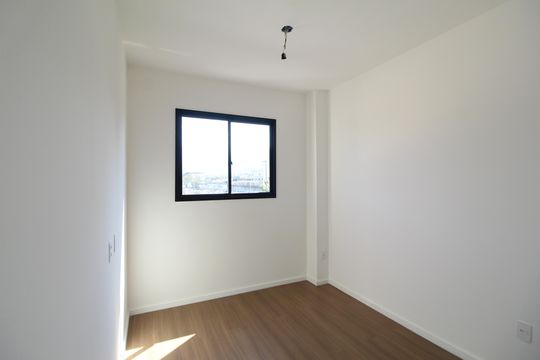 Quarto 2 de apartamento para alugar com 1 quarto, 43m² em Barra Olímpica, Rio de Janeiro