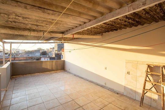 Área de Serviço de casa à venda com 4 quartos, 125m² em Casa Grande, Diadema