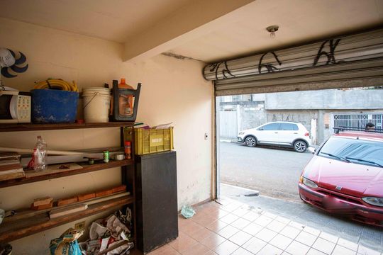 Garagem de casa à venda com 4 quartos, 125m² em Casa Grande, Diadema