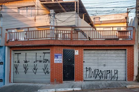 Fachada de casa à venda com 4 quartos, 125m² em Casa Grande, Diadema