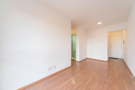 Sala de apartamento para alugar com 2 quartos, 54m² em Casa Branca, Santo André