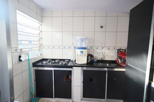 Casa à venda com 2 quartos, 200m² em Km 18, Osasco