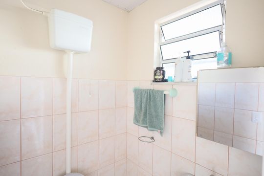 Lavabo de casa à venda com 2 quartos, 200m² em Km 18, Osasco