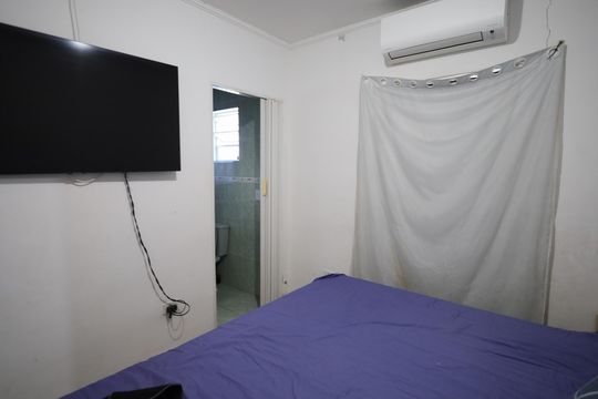 Suíte 1 de casa à venda com 2 quartos, 200m² em Km 18, Osasco