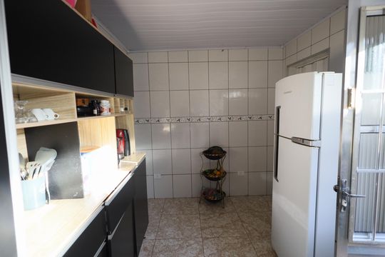 Cozinha de casa à venda com 2 quartos, 200m² em Km 18, Osasco