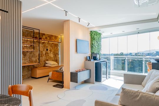 Sala de apartamento para alugar com 1 quarto, 70m² em Empresarial 18 do Forte, Barueri