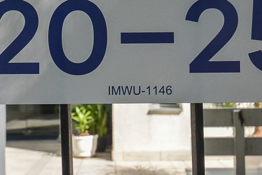 Placa na Fachada - IMWU-1146 - 18/08/2026 de apartamento para alugar com 2 quartos, 65m² em Vila Washington, São Bernardo do Campo