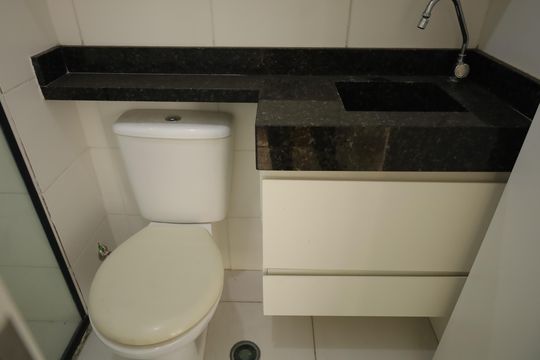 Banheiro de apartamento para alugar com 2 quartos, 43m² em Fazenda Aricanduva, São Paulo