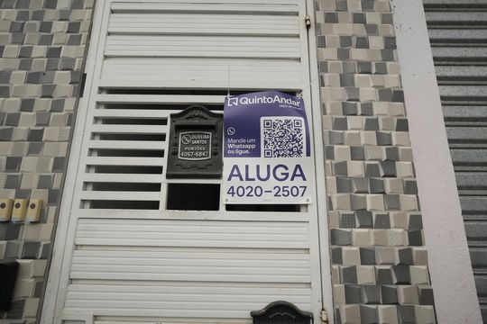 Placa de casa para alugar com 1 quarto, 25m² em Vila Palmares, Santo André