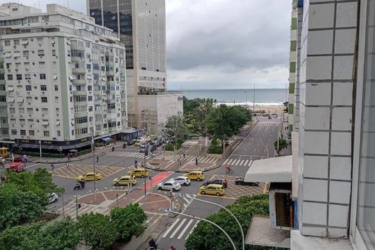 Vista de apartamento à venda com 1 quarto, 32m² em Copacabana, Rio de Janeiro