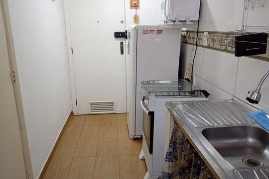 Cozinha de apartamento à venda com 1 quarto, 32m² em Copacabana, Rio de Janeiro