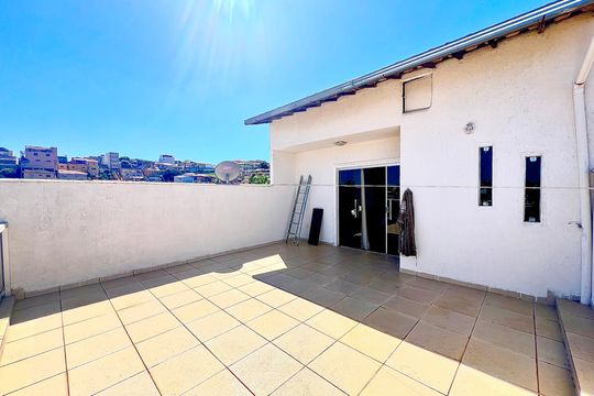 Vista da Varanda de casa à venda com 3 quartos, 250m² em Parque Xangri-lá, Contagem