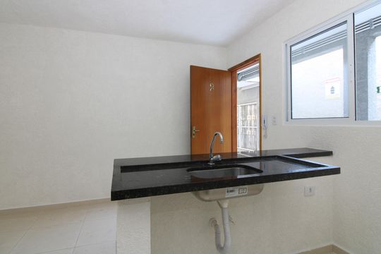 sala / quarto / cozinha de kitnet/studio para alugar com 1 quarto, 34m² em Vila Sao Geraldo, São Paulo
