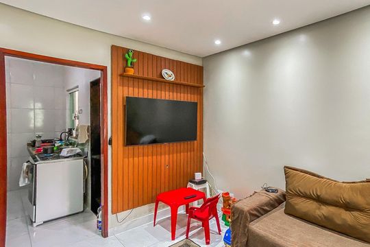 Sala de casa de condomínio para alugar com 2 quartos, 52m² em Cangaiba, São Paulo