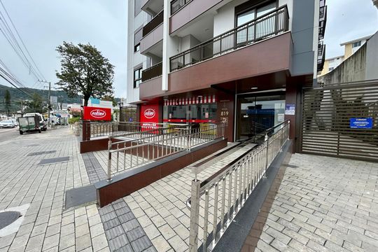 Fachada de apartamento para alugar com 2 quartos, 64m² em Saco dos Limões, Florianópolis