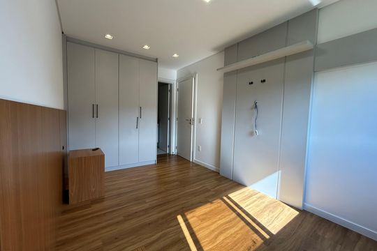 Suíte de apartamento para alugar com 2 quartos, 64m² em Saco dos Limões, Florianópolis