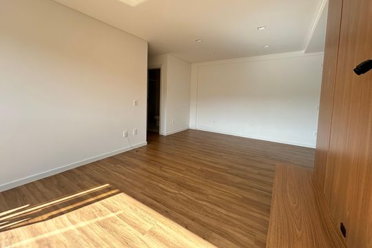 Sala de apartamento para alugar com 2 quartos, 64m² em Saco dos Limões, Florianópolis
