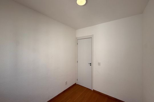 Quarto 1 de apartamento para alugar com 2 quartos, 46m² em Vargem Grande, Rio de Janeiro