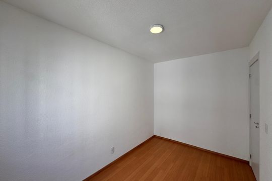 Quarto 2 de apartamento para alugar com 2 quartos, 46m² em Vargem Grande, Rio de Janeiro